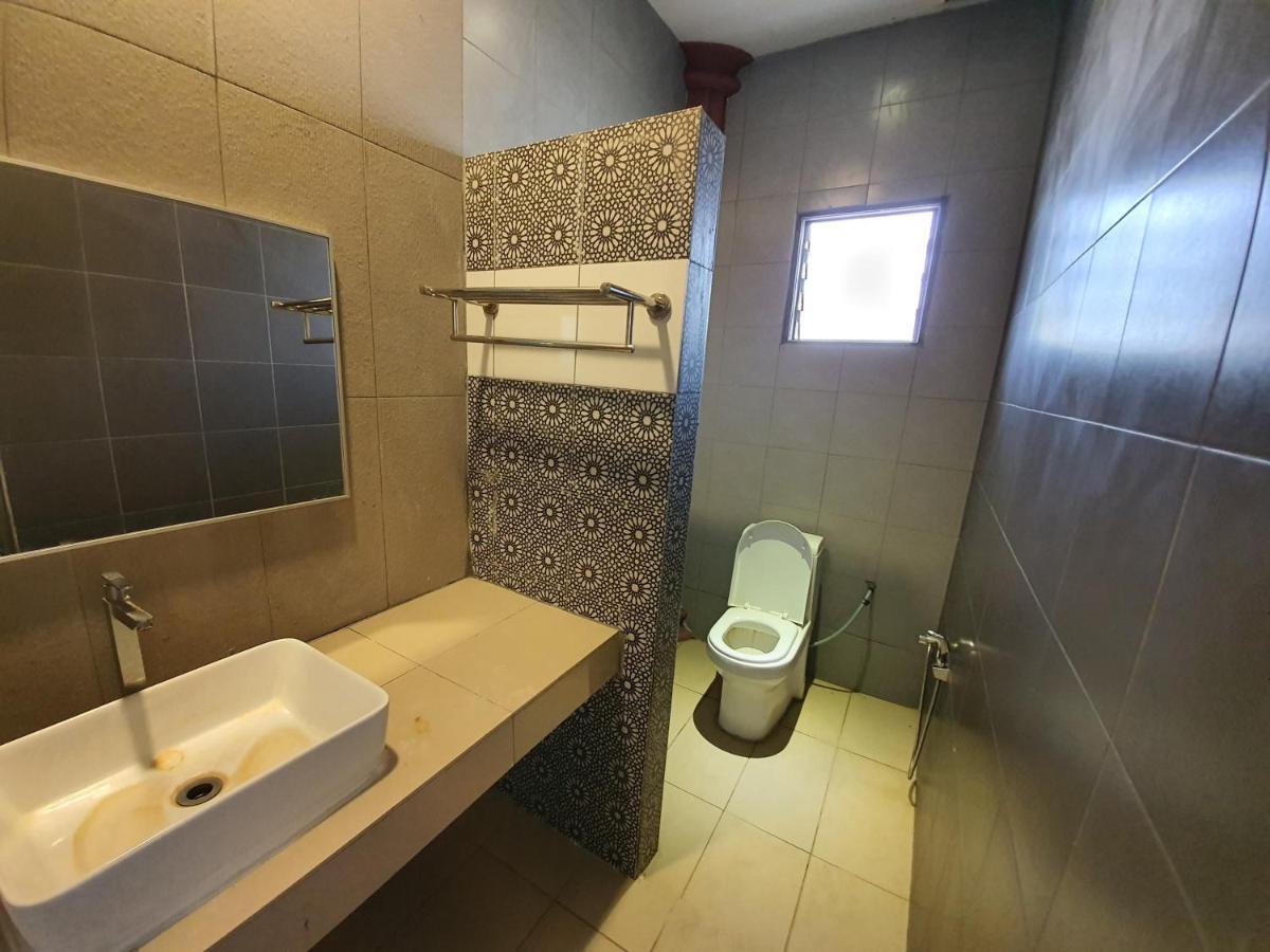 Hotel Spot On 90025 Sr Valley Seremban